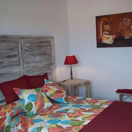 Sleeps 4 Wifi